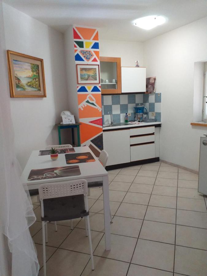 B&B Las Vegan Cles Zewnętrze zdjęcie