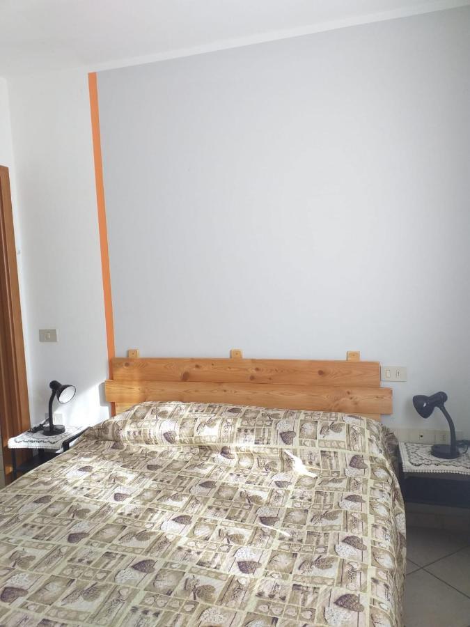 B&B Las Vegan Cles Zewnętrze zdjęcie