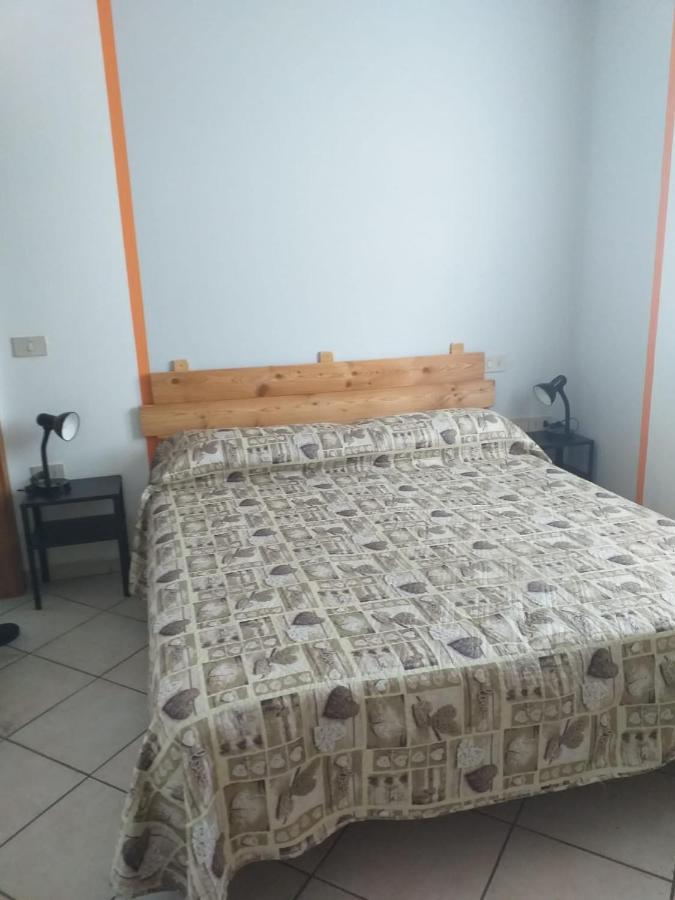 B&B Las Vegan Cles Zewnętrze zdjęcie